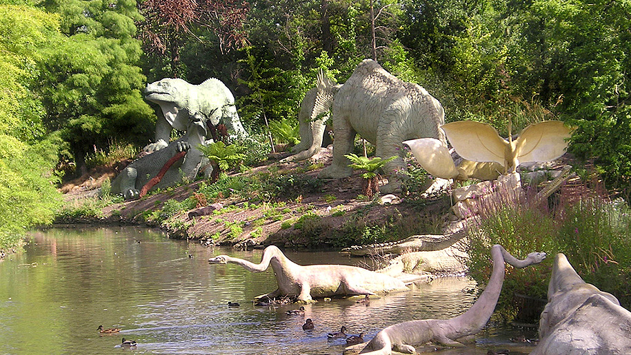 dinosaurs statue