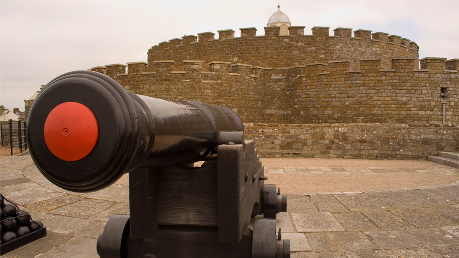 cannon in fort