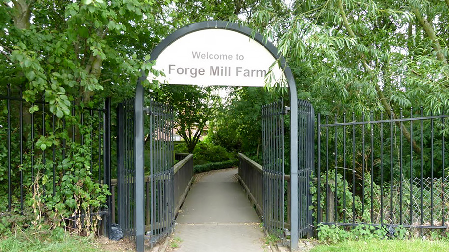 entrance to mill farm
