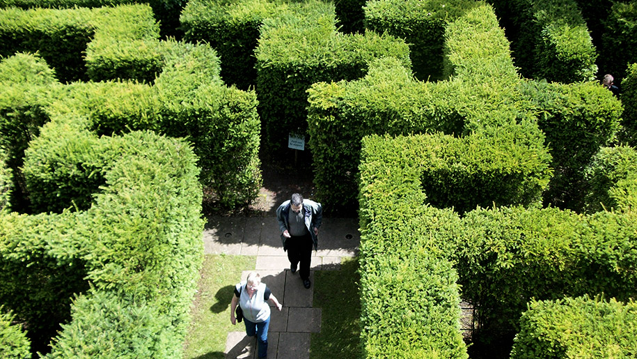 Hampton Court Garden maze