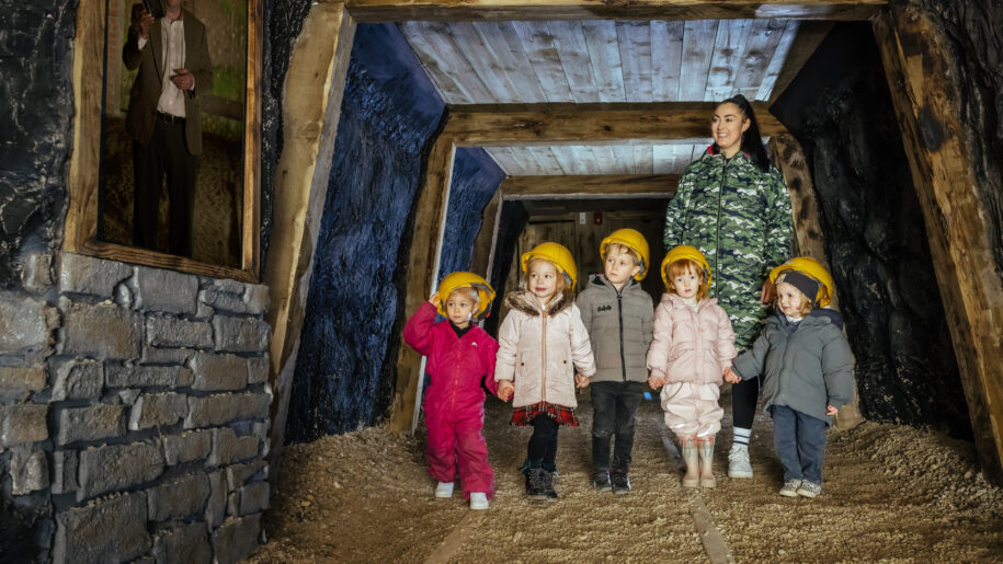 children tour of mine