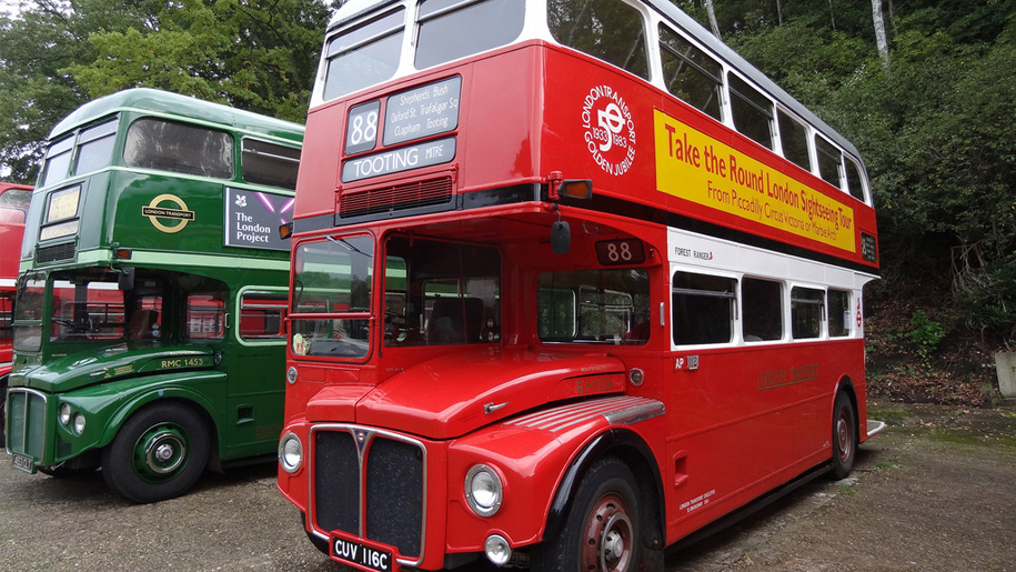 london double decker buses