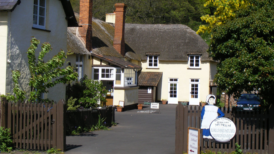 thatched houses museum entrance