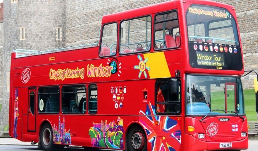 double decker sightseeing bus