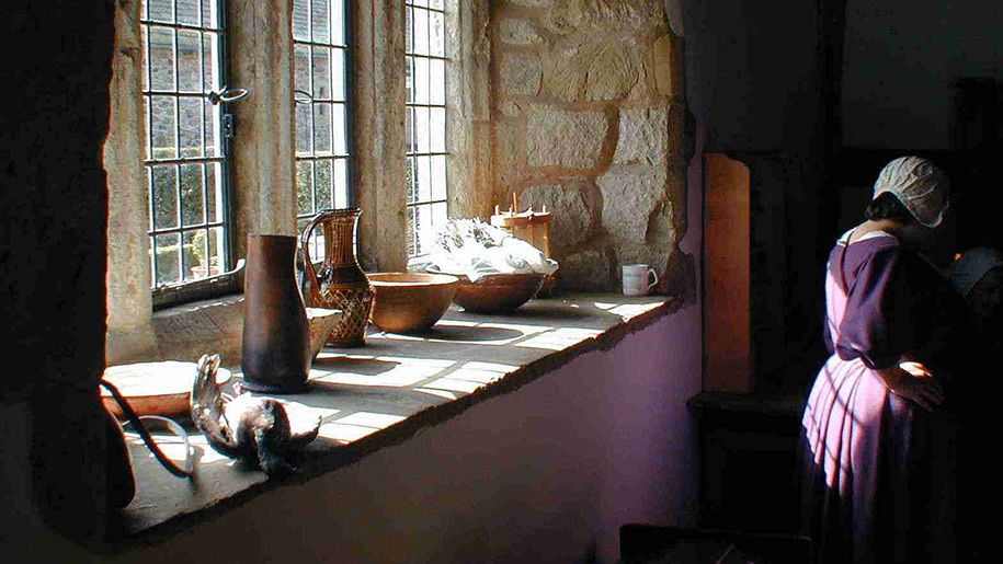 donington le heath manor house museum interior