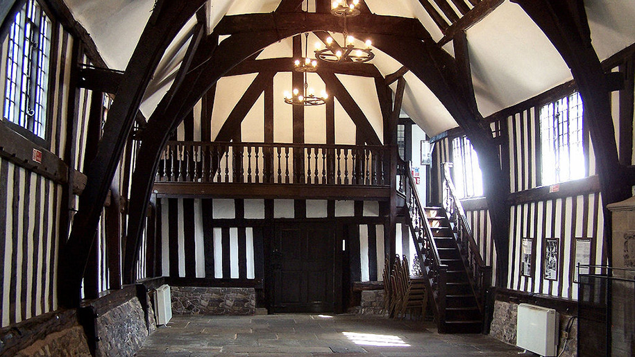 leicester guildhall medieval building interior