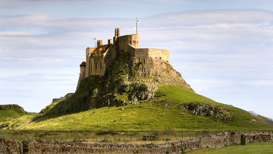 lindisfarne castle