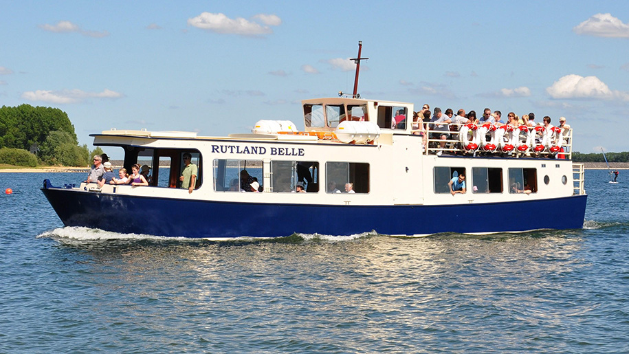 river cruise boat