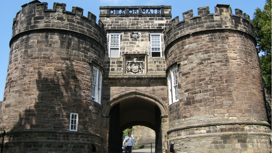 skipton castle entrance