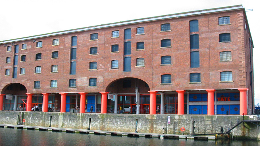 exterior of tate in liverpool