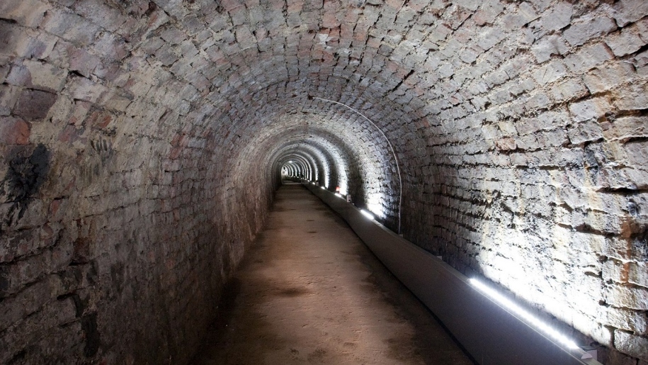 victoria tunnel