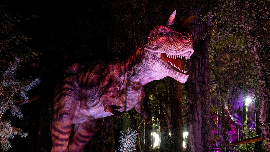 Dinosaur sculpture at Paradise Wildlife Park