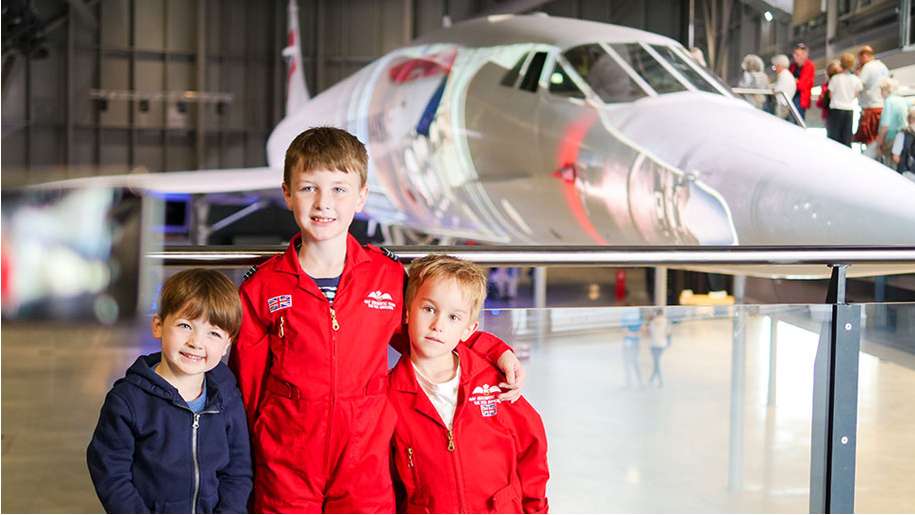 children in front of plane at Aerospace Bristol