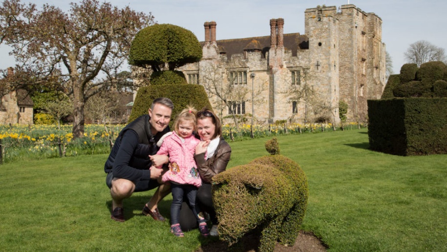 family at hever castle