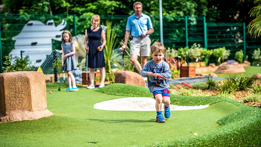 crazy golf sidcup