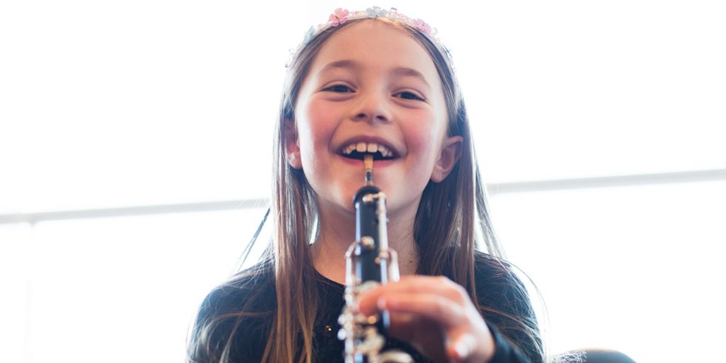 girl playing the flute