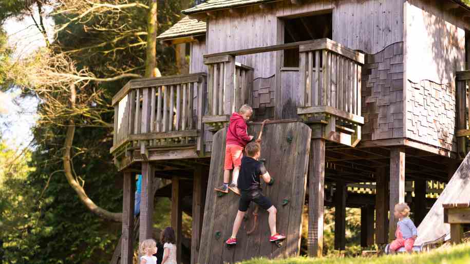 harold hillier gardens, kids climbing frame