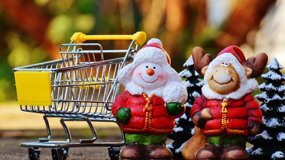 cartoon Christmas figures shopping