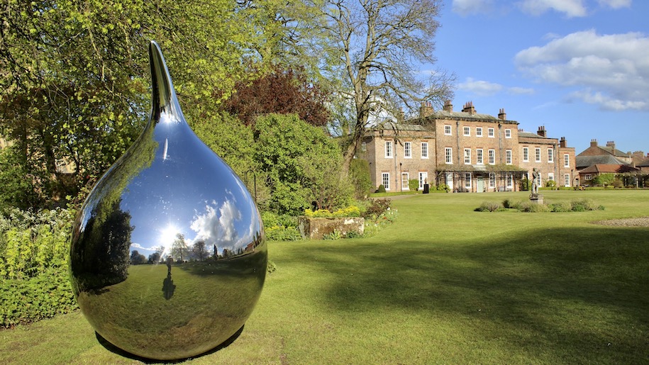 Thirsk Hall and silver sculpture
