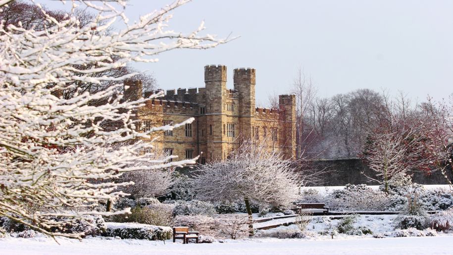 Leeds Castle family Christmas competition