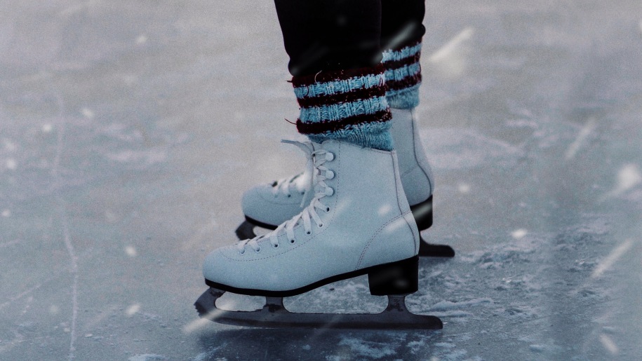 Skates on ice.
