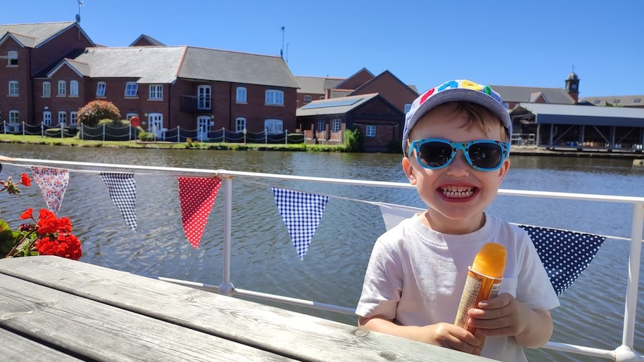 Boy with ice lolly at National Waterways Museum