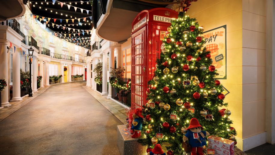 christmas tree in fake street