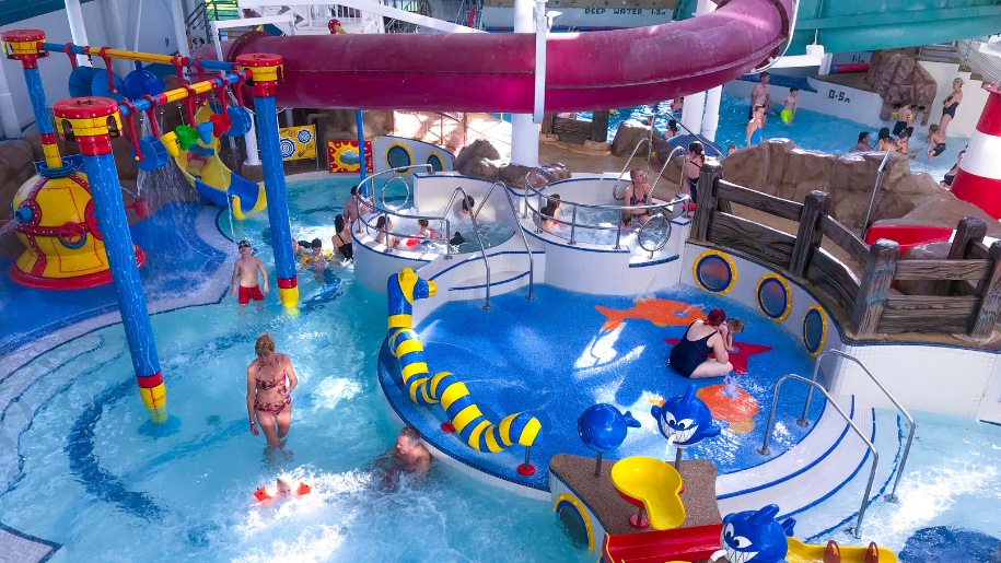 children at a water park