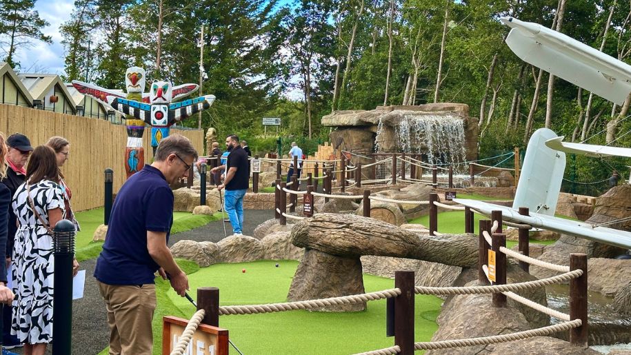 Bermuda Falls Crazy Golf